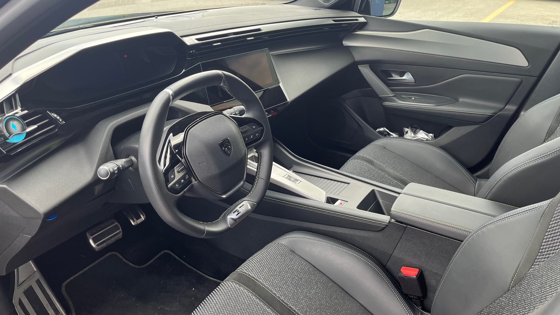 PEUGEOT 308 GT HYBRID 145 cv - miniatura 7